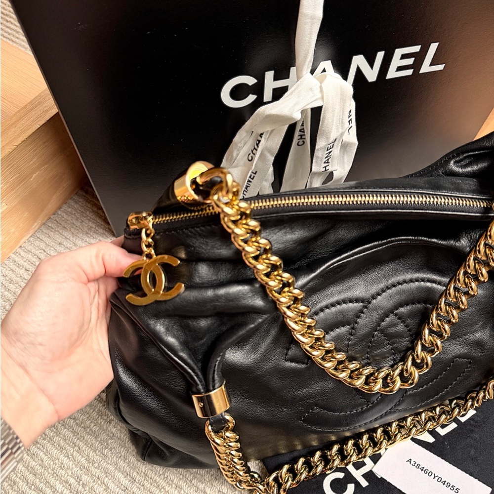 SOLD❌CHANEL RODEO DRIVE BLACK LEATHER CC GOLD CHAIN HOBO SHOULDER BAG + Box - Picture 10 of 16